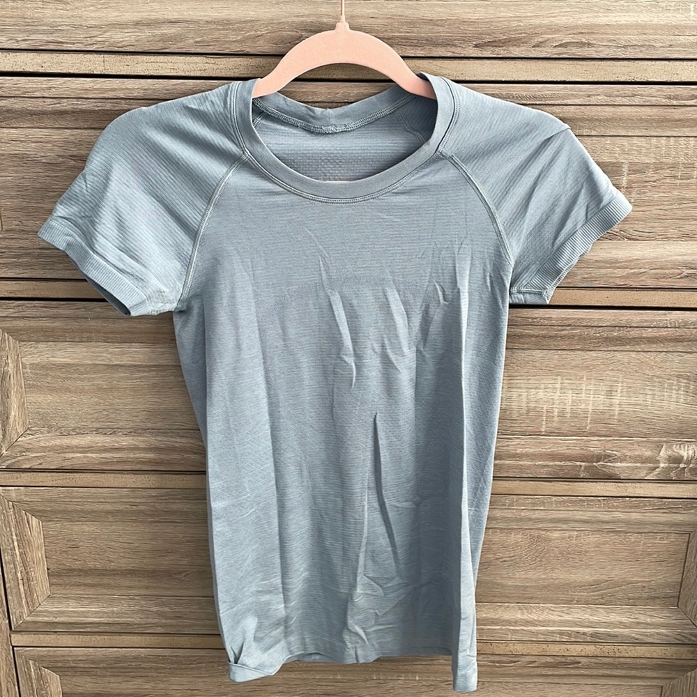 Lululemon Swiftly Tech Short Sleeve Top
